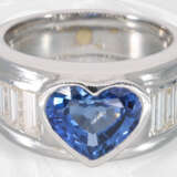 Ring: moderne und äußerst solide Goldschmiedearbeit mit einem Herz-Saphir von ca. 4ct und feinen Diamanten - Foto 3
