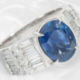 Ring: sehr teurer Platinring mit Ceylon-Saphir und feinen Diamanten, neuwertig - photo 3