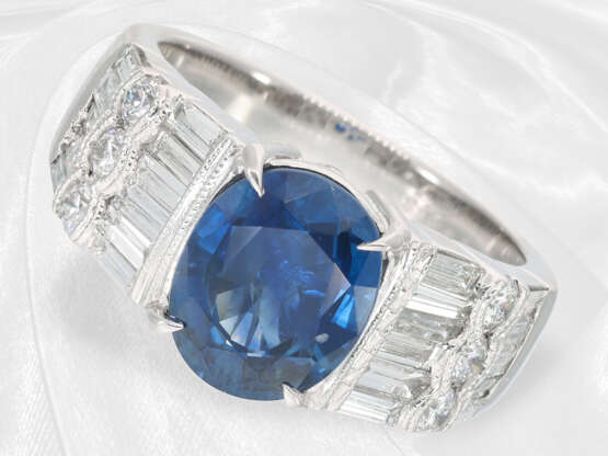Ring: sehr teurer Platinring mit Ceylon-Saphir und feinen Diamanten, neuwertig - Foto 5