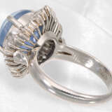 Ring: geschmackvoller und moderner Saphir/Diamant-Goldschmiedering, ca. 7,94ct, ungetragene Neuware - фото 4