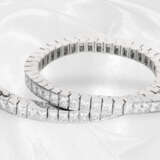 Armband: luxuriöses, attraktives Tennisarmband mit hochfeinen Diamanten von zusammen ca. 11,8ct, 18K - фото 1