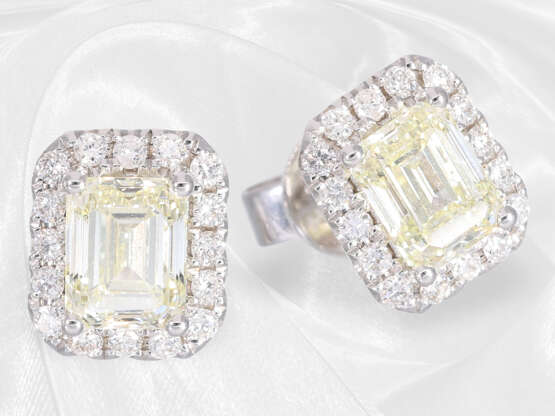 Ohrschmuck: sehr wertvolle und moderne Brillant-Ohrstecker mit hochwertigen Emerald-Cut Diamanten, ca. 2ct - Foto 2