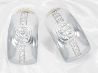 Ohrschmuck: sehr hochwertige Ohrringe mit großen Altschliff-Diamanten von zusammen ca. 2,8ct