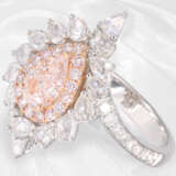 Ring: hochdekorativer Weißgoldring mit seltenem pinken Diamanten von ca. 0,81ct, incl. GIA-Report - photo 1
