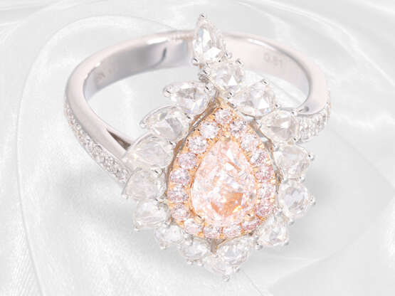 Ring: hochdekorativer Weißgoldring mit seltenem pinken Diamanten von ca. 0,81ct, incl. GIA-Report - фото 4