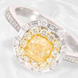 Ring: ungetragener, moderner Weißgoldring mit einem fancy Diamant von 1ct, inklusive GIA-Report - photo 1