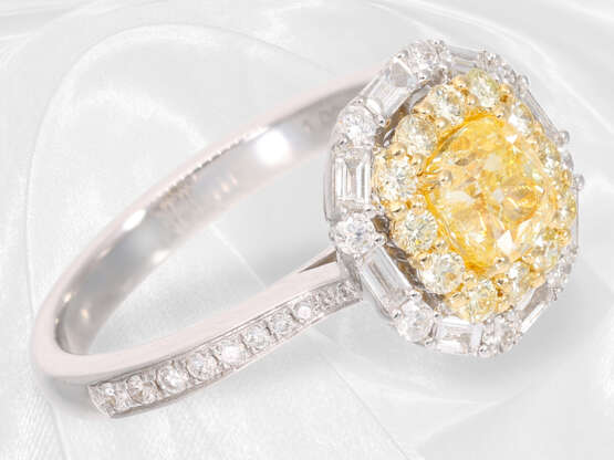 Ring: ungetragener, moderner Weißgoldring mit einem fancy Diamant von 1ct, inklusive GIA-Report - фото 4