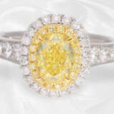 Ring: Goldschmiedering mit seltenem natürlichen Fancy Intense Yellow Diamanten, ca.1,51ct, inklusive GIA-Zertifikat - фото 7