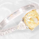 Ring: wertvoller neuwertiger Diamantring mit einem gelben Fancy Diamanten von 2ct und weißen Diamanten/Brillanten, mit GIA-Report - Foto 2