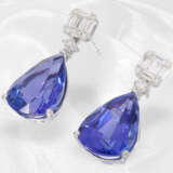 Ohrringe: edle Tansanit/Diamant-Ohrringe, Tansanite von sehr feiner Qualität, ca. 16,22ct - фото 2