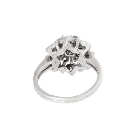 Ring mit Brillant ca. 0,65 ct, - photo 4