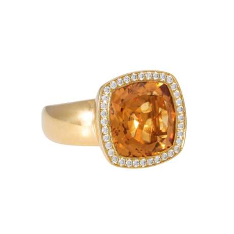 Ring mit Citrin entouriert von Brillanten zus. ca. 0,32 ct, - photo 1