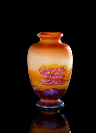 Vase mit Seenlandschaft - Foto 2
