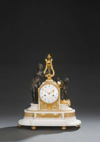 Pendule im Louis-XVI-Stil mit Venus und Amor - photo 1