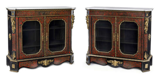 Paar Vitrinen im Louis-XV-Stil mit Boulle-Marketerie - фото 8