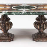 Pietra-Dura-Tischplatte mit zwei Vasen-Füßen - photo 4
