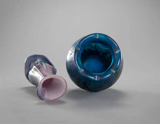 Zwei moderne Glas-Vasen - photo 4