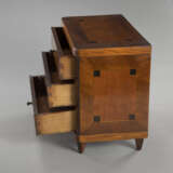 Biedermeier-Modell-Kommode - photo 3