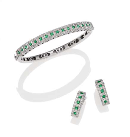 Emerald Diamond Set: Bangle and Earstuds/clips - фото 1