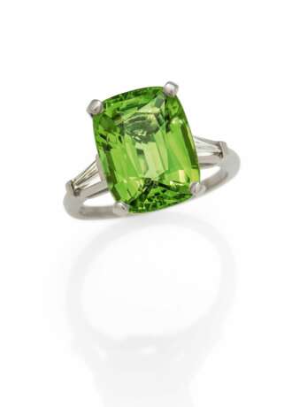 Peridot Diamond Ring - photo 1