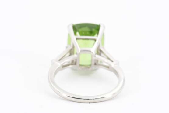 Peridot Diamond Ring - фото 4