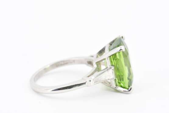 Peridot Diamond Ring - photo 5