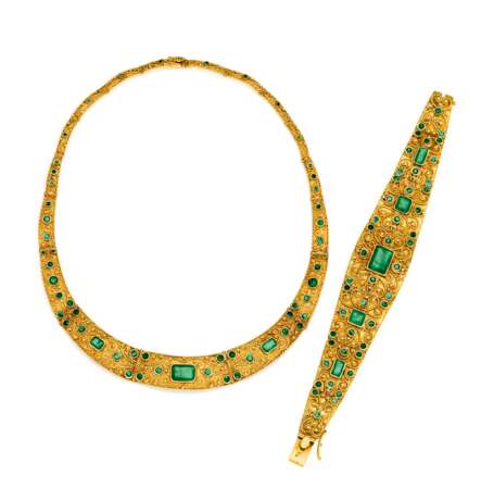 Historicising Emerald Set: Bracelet and Necklace - фото 1