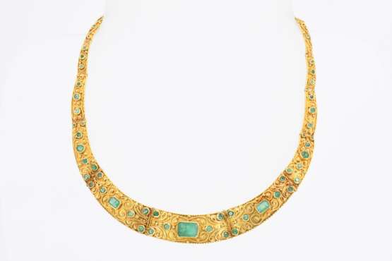 Historicising Emerald Set: Bracelet and Necklace - фото 2
