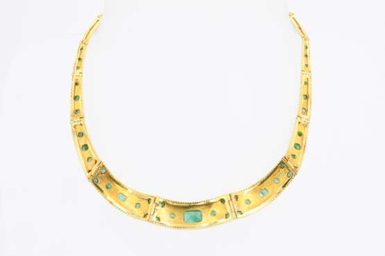 Historicising Emerald Set: Bracelet and Necklace - фото 3
