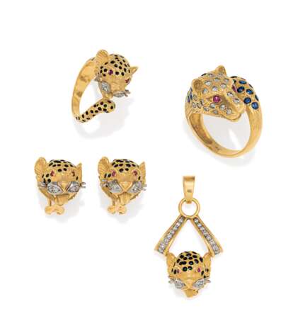 Gemstone Diamond Set: 2 Rings, Pendant and Earclips - фото 1
