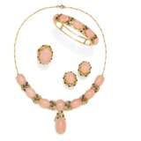 Coral Set: Necklace, Ring, Bangle and Earstuds/clips - фото 9