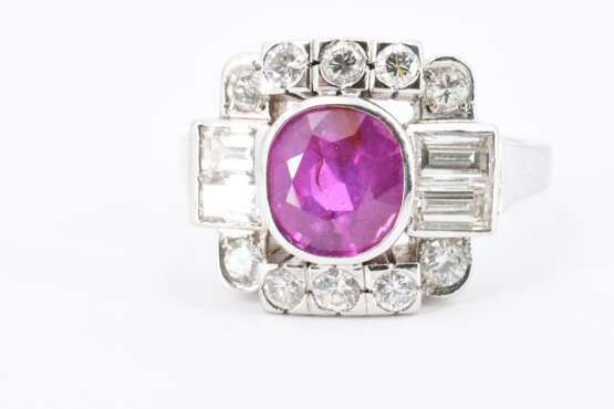 Burma Sapphire Diamond Ring - photo 2