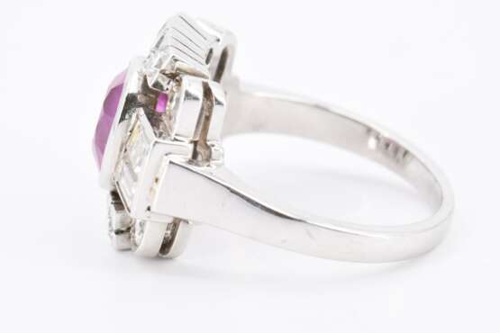 Burma Sapphire Diamond Ring - photo 3