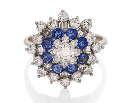 Sapphire Diamond Ring - фото 1