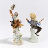 Harlequin with jug and Harlequin with slapstick from the Commedia dell'Arte - Foto 4