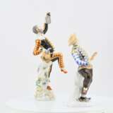 Harlequin with jug and Harlequin with slapstick from the Commedia dell'Arte - Foto 5