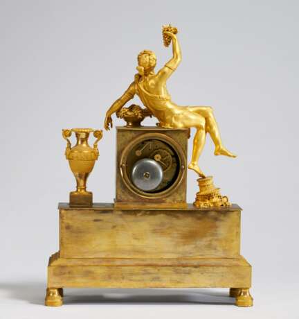 Pendulum clock with bacchant - Foto 3