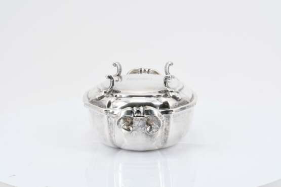 Small Écuelle with engraved coat of arms - Foto 4