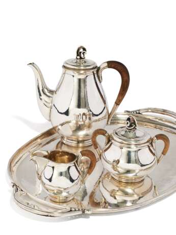 Coffee set with martellé surface and vegetal knobs - photo 1