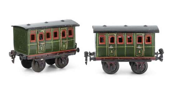 LoTiefe: 2 Märklin-Personenwagen "1806" - Foto 1