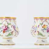 Pair of vases with floral decor - photo 2