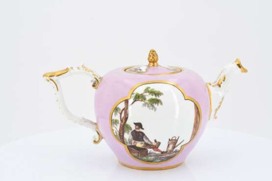 Teapot with purple fond - photo 2