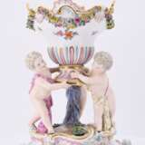 Small footed bowl with cupids - фото 2
