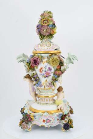 Small potpourri vase on pedestal - photo 4
