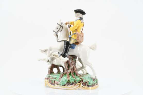 7 figurines from a centerpiece 'Frankenthal Yellow Hunt' - photo 6