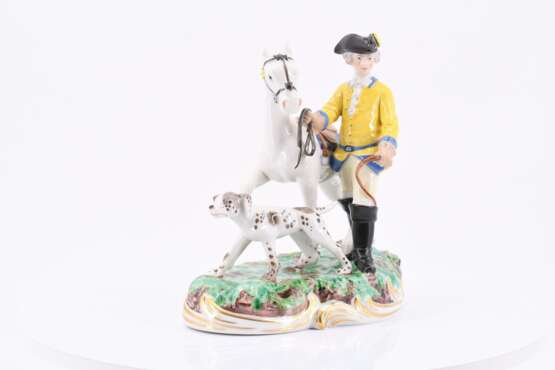 7 figurines from a centerpiece 'Frankenthal Yellow Hunt' - photo 12