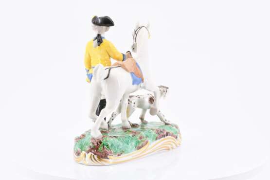 7 figurines from a centerpiece 'Frankenthal Yellow Hunt' - photo 22