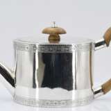 George III Teapot - фото 1