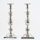 Pair of candlesticks with baluster shaft and flower decor - photo 1