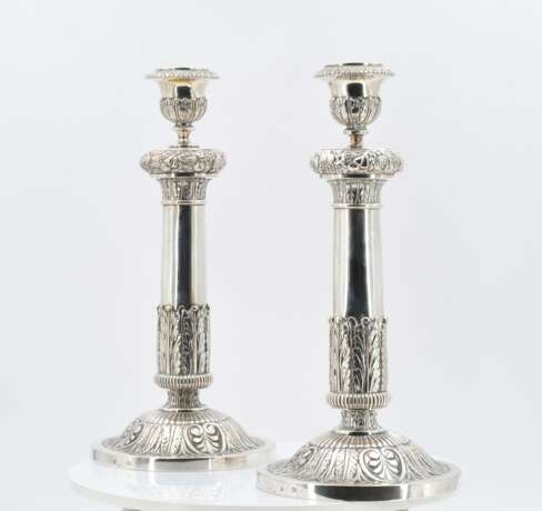 Pair of large candlesticks with acanthus decor - photo 3